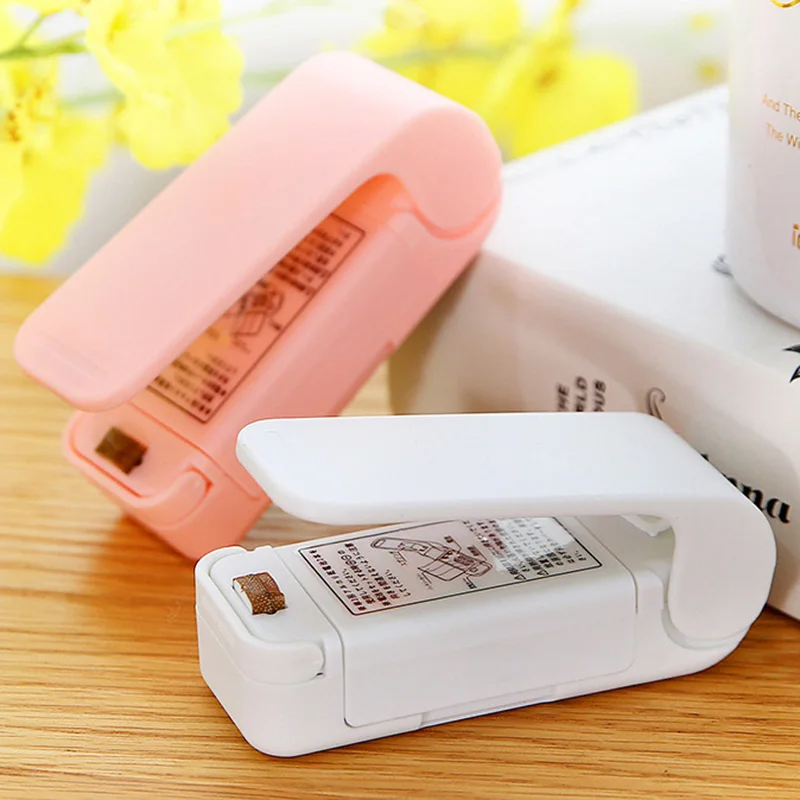 Portable Mini Sealer Home Heat Bag Plastic Food Snacks Bag Sealing Machine Mini Vacuum Food Sealers
